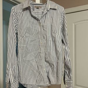 Banana republic women’s button down long sleeve